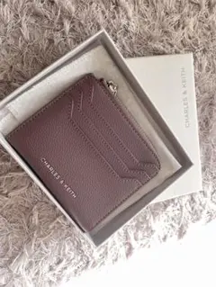 CHARLES & KEITH クラシックジッパーポーチ