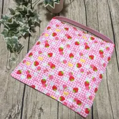 防災頭巾カバー　座布団タイプ　いちごチェック　お花とリボン　ピンク　正方形