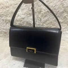 ungaro ウンガロ　ハンドバッグ　レザー　ブラック