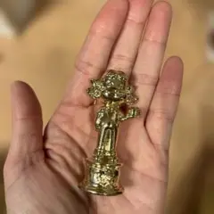 ゴールドキャラクター像 手のひらサイズ
