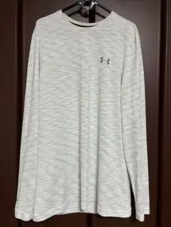アンダーアーマー ロングTシャツ　グレー　L 美品