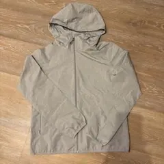 UNIQLOポケッタブルパーカー