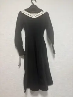 【未使用】セルフォード　ホールガーメントワンピース　長袖　黒