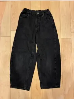 GU GIRLSバレルレッグジーンズ 140