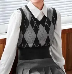 アーガイル柄ニットベスト Vネック