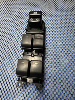 日産純正 R34 スカイラインセダン パワーウインドウスイッチ 日産純正 R34 スカイラインセダン パワーウインドウスイッチ - メルカリ