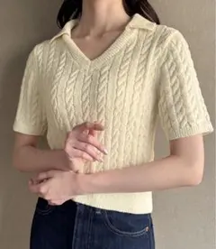 【JUNOAH / ジュノア】 襟付き半袖ケーブルニット　アイボリー