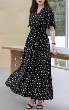 花柄 シフォンワンピース ブラックのサムネイル