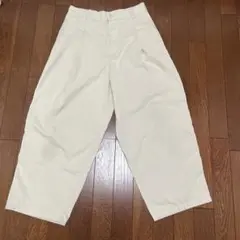 無印良品　撥水タックワイドパンツ　オフ白　Mサイズ