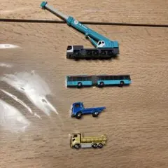 トミカのみ ミニカー4台まとめ売りのサムネイル