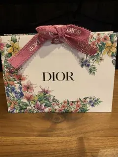 Dior 花柄ギフトバッグ 化粧品プレゼントサイズ 紙袋 ショップバッグ