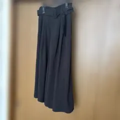 ローリーズファームの黒 ガウチョパンツ ベルト付き　後ろゴム　美品