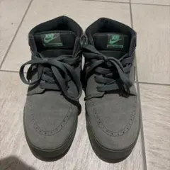 NIKE SUKETO ミッドカット スニーカー グレーのサムネイル