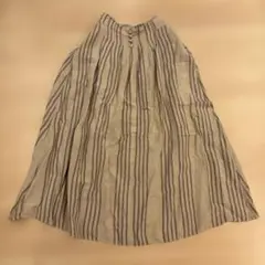 ストライプ　ロングフレアスカート　くるみボタンのサムネイル