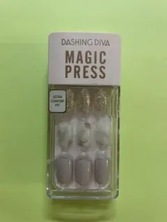 DASHING DIVA MAGIC PRESS ネイルチップ
