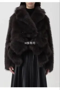 2026年最新】sacai 毛皮・ファーコートの人気アイテム - メルカリ