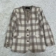 FABIENNE 日本製 ツイード ノーカラージャケット 金ボタン チェック F