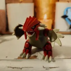 ポケモン　グラードン　フィギュア