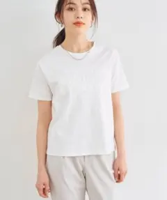 stola. エンボスロゴTシャツのサムネイル