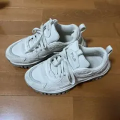 Item thumbnail for item c01b9f8e-a223-4a72-8723-5c704f2be894