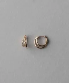 【5/27まで最終値下げSALE！！】ete ビジューハグピアス ピンクゴールド 美品】ete ビジューハグピアス ピンクゴールド - メルカリ