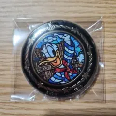 ディズニー24金メッキ缶バッジ　ドナルド
