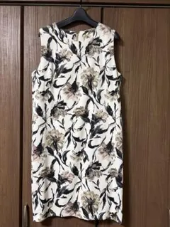 Bou Jeloud フラワープリント ノースリーブワンピース