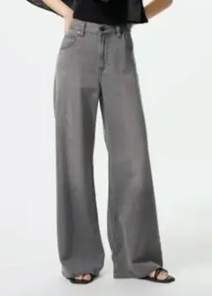 １回着用　ユニクロ　ドレープワイドフレアジーンズ　グレー　デニム　25