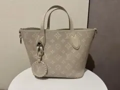 ルイヴィトン マヒナ リバーズ ブロッサム PM M24562 バッグ