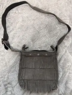 MINNETONKA 灰色ショルダーバッグ