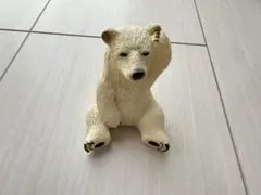 シロクマ フィギュア