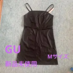 GU フェイクレザー　ミニジャンパードレス　M