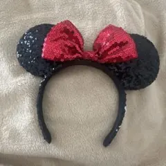 【美品】ミニーカチューシャ スパンコール　赤リボン付き