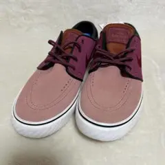 Item thumbnail for item d6eb7c68-4d70-4e1e-84db-d9df556b9436