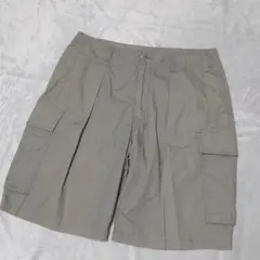BEAMS HEART L カーゴハーフパンツ 無地 カーキ 普段着 レジャーのサムネイル