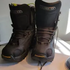 SALOMON スノーボードブーツ ブラック レッド - メルカリ