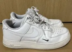 NIKE AIR FORCE 1 ホワイト スニーカー