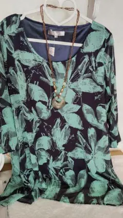 シューラルー ブラウス☆新品未使用☆