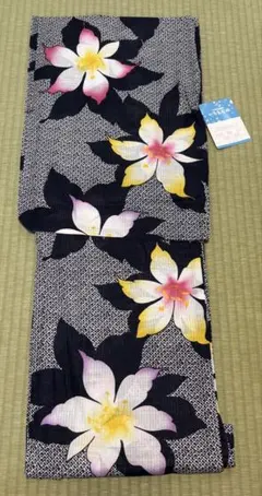 新品 未使用 大人の浴衣 濃紺 花柄 絞り柄