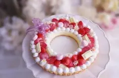 □★□大きなリースケーキ　ストロベリーケーキ□★□　インテリア　フェイクスイーツ