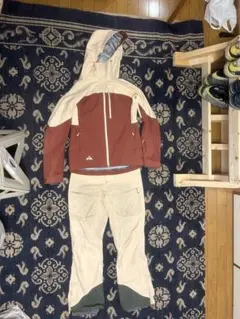 STRAFE MEDOW JACKET＆SCARETT BIB