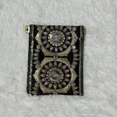 ハンドメイドバネ口ポーチ　インド刺繍リボン　花柄