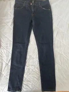 FOREVER 21 スキニーデニムパンツ ジーンズ ダークネイビー