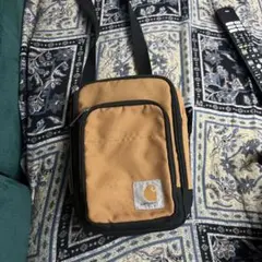 CARHARTT カーハート ショルダーバッグ サコッシュ カバンのサムネイル