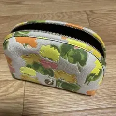 コーチ　花柄ジッパーポーチ