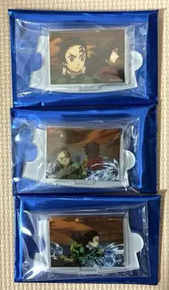 鬼滅の刃　水の呼吸 ランダムミニアクリルスタンド　炭治郎&義勇3個セット