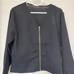 ナチュラルクチュール　Vネックジップブルゾン
