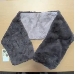 ＜新品・タグ付＞　Attention　フェイクファー マフラー　グレー