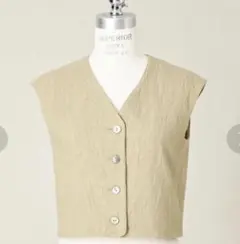 ＜conte＞シアー Vネックニットベスト コンテ 辺見えみり conte＞シアー Vネックニットベスト コンテ 辺見えみり - メルカリ