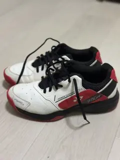 YONEX バドミントンシューズ 24.5CMのサムネイル